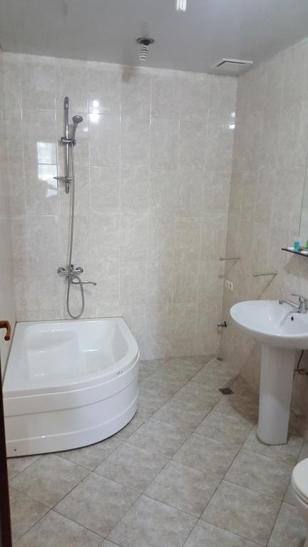 Hotel Sali Tbilisi Bagian luar foto